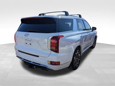 Used 2022 Hyundai Palisade Calligraphy w/ Winter Package image 2