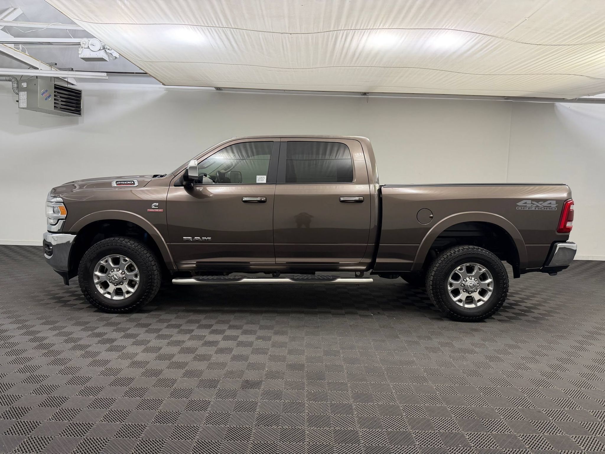 Used 2020 RAM 2500 Laramie AWD/4WD image 2