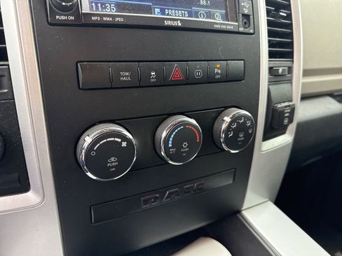 Used 2011 RAM 1500 Classic SLT w/ Technology Group image 15