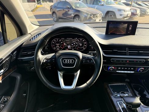 Used 2018 Audi Q7 3.0T Prestige w/ Prestige Package image 36