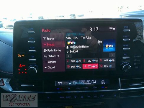 Certified 2021 Toyota Sienna XSE image 15