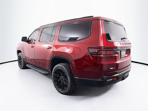 Used 2023 Jeep Wagoneer Series II w/ Convenience Group I image 5