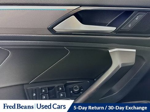 Used 2022 Volkswagen Tiguan SE R-Line AWD/4WD image 18
