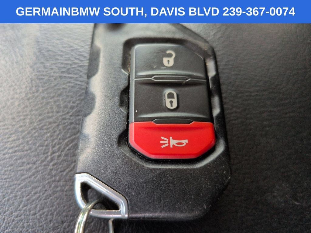 Used 2022 Jeep Wrangler Unlimited Sport AWD/4WD image 29