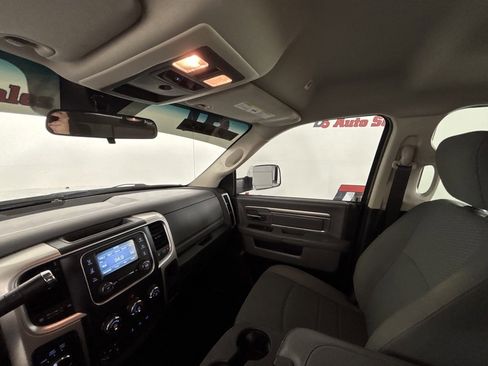 Used 2018 RAM 2500 SLT image 28