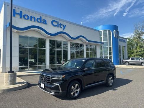 Used 2023 Honda Pilot EX-L image 2