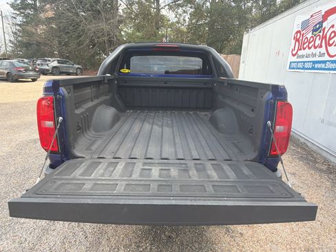 Used 2017 Chevrolet Colorado LT image 18