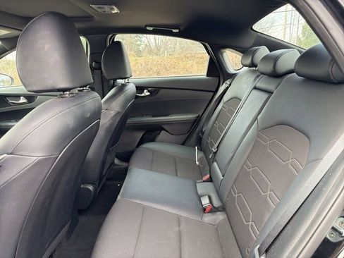 Used 2020 Kia Forte GT-Line w/ GT-Line Premium Package image 11