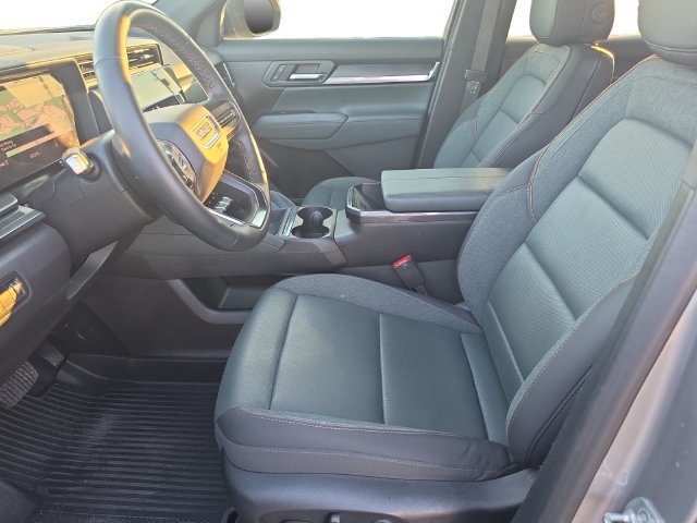 Used 2026 GMC Terrain AT4 w/ Convenience Package III AWD/4WD image 11