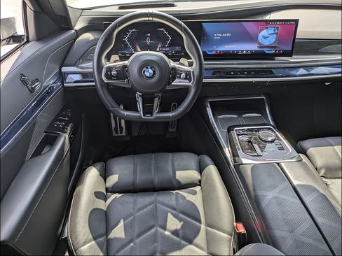 Used 2024 BMW 760i xDrive AWD/4WD image 14