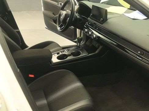 Used 2024 Honda Civic Sport image 17