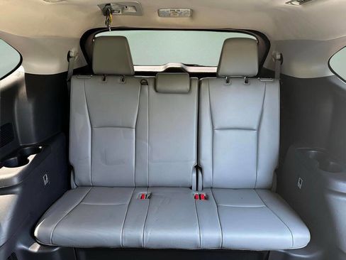 Used 2020 Toyota Highlander Limited image 26