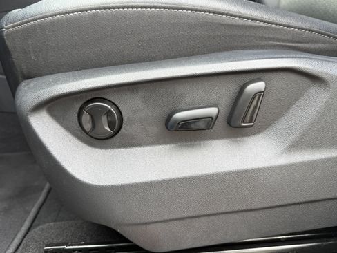 Used 2019 Volkswagen Atlas SE image 26