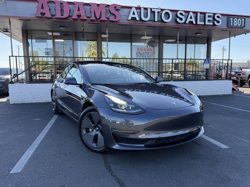 Used 2022 Tesla Model 3 Long Range AWD/4WD image 1