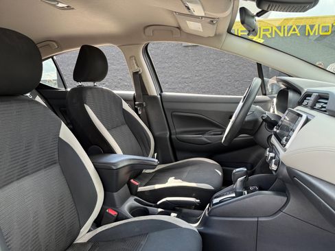 Used 2020 Nissan Versa SV image 19