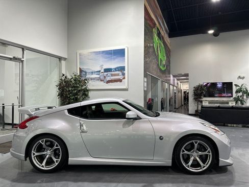 Used 2010 Nissan 370Z NISMO RWD image 26