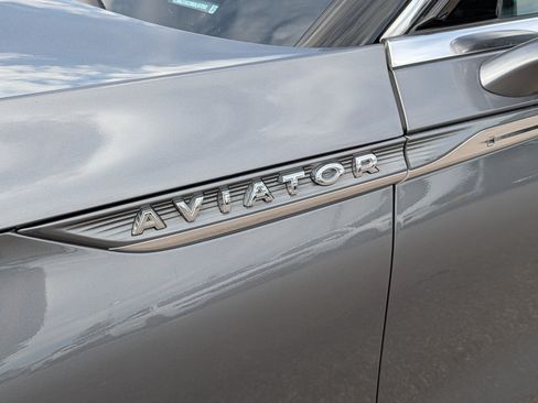 Used 2021 Lincoln Aviator Reserve w/ Equipment Group 208A AWD/4WD image 7