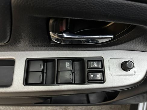 Used 2014 Subaru Crosstrek Touring AWD/4WD image 23