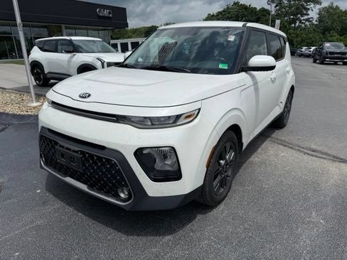 Used 2021 Kia Soul EX FWD image 1