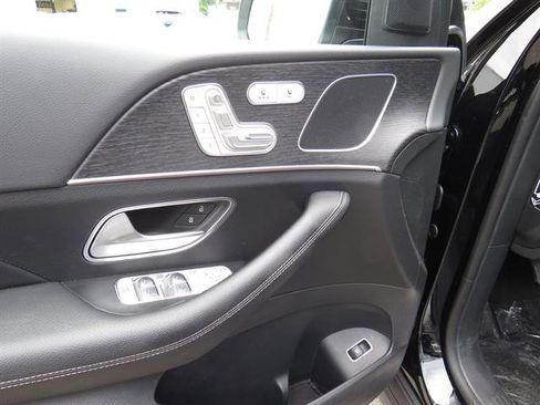 Used 2024 Mercedes-Benz GLE 350 4MATIC image 9