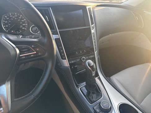 Certified 2021 INFINITI Q50 Luxe image 9