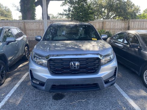 Used 2023 Honda Passport EX-L image 2