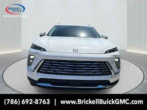 New 2025 Buick Envision Preferred image 2