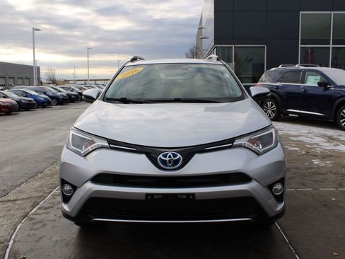 Used 2016 Toyota RAV4 XLE image 2