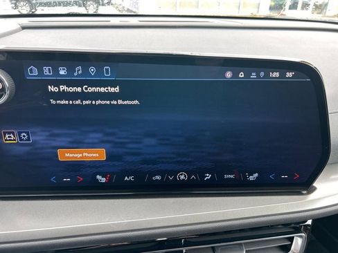 New 2026 Chevrolet Traverse LT w/ Sun and Wheel Package image 11