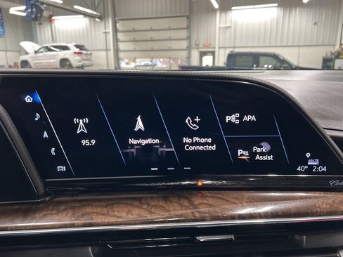 Used 2021 Cadillac Escalade Sport Platinum AWD/4WD image 21