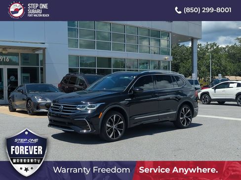 Used 2024 Volkswagen Tiguan SEL R-Line AWD/4WD image 2