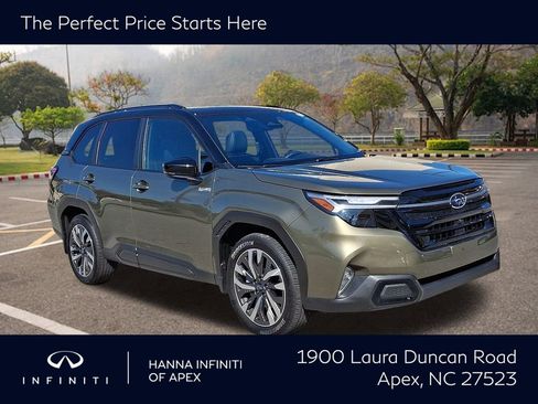 Used 2025 Subaru Forester Touring w/ Touring Package image 1