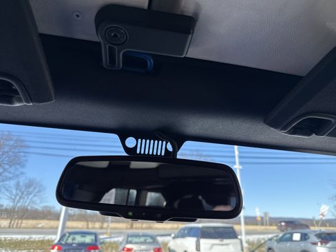 Used 2015 Jeep Wrangler Unlimited Sahara w/ Max Tow Package image 32