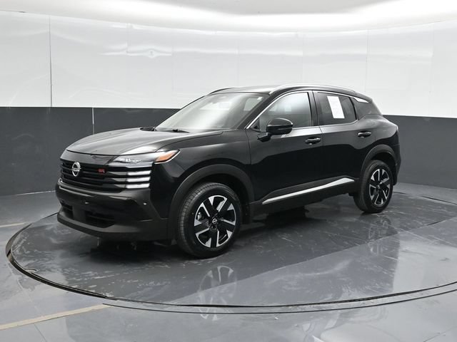 Used 2025 Nissan Kicks SR FWD image 9
