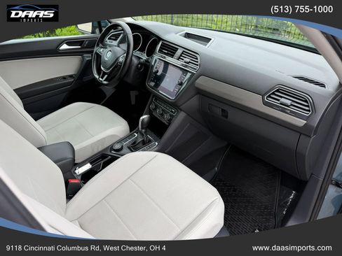 Used 2019 Volkswagen Tiguan SE AWD/4WD image 33
