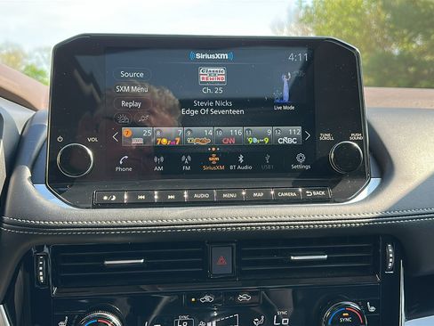 Certified 2023 Nissan Rogue SL w/ SL Premium Package AWD/4WD image 18