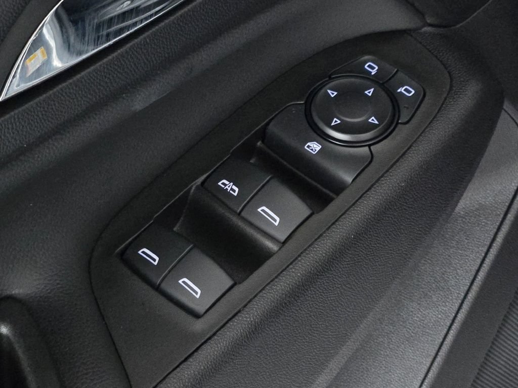 Certified 2024 Chevrolet Equinox LT w/ LPO, Floor Liner Package FWD image 21