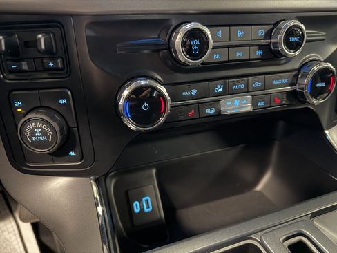 Used 2024 Ford F150 XLT w/ Equipment Group 302A MID image 17