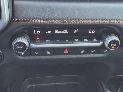 Used 2025 MAZDA CX-50 AWD 2.5 Turbo w/ Premium Pkg image 12