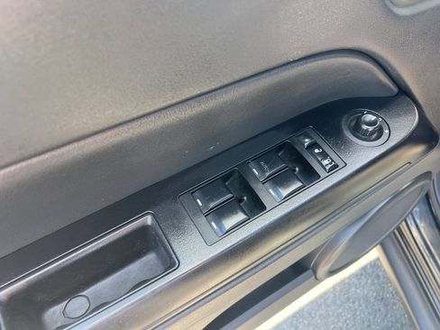 Used 2015 Jeep Patriot Latitude image 14