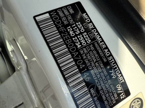 Used 2013 Mercedes-Benz E 350 BlueTEC Sedan image 29