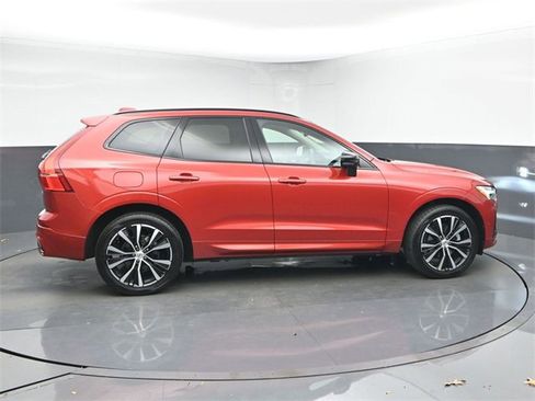 Used 2023 Volvo XC60 B5 Plus w/ Protection Package Premier image 8