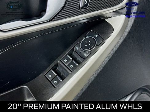 Certified 2022 Ford Explorer XLT w/ Equipment Group 202A image 18