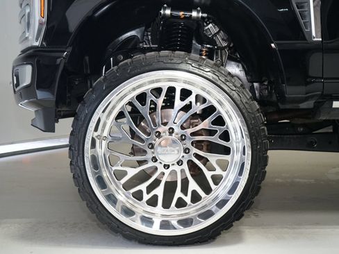 Used 2024 Ford F250 Limited w/ FX4 Off-Road Package AWD/4WD image 33