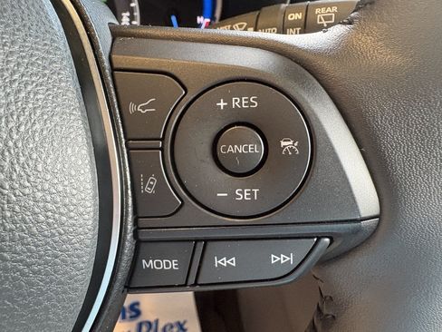 Used 2025 Toyota RAV4 XSE w/ Weather Package AWD/4WD image 12