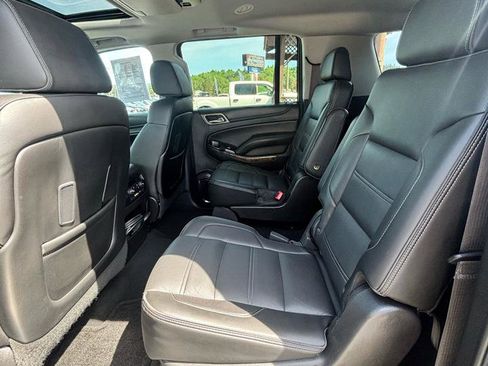 Used 2015 GMC Yukon XL Denali w/ Premium Package AWD/4WD image 27