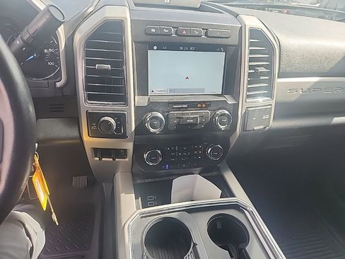 Used 2019 Ford F250 Lariat w/ Lariat Value Package AWD/4WD image 23