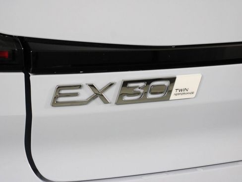 New 2026 Volvo EX30 Ultra image 15