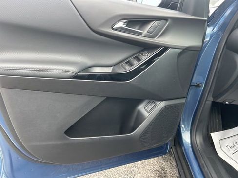 New 2026 Chevrolet Equinox LT w/ Convenience Package II image 11