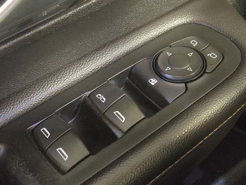 Used 2019 GMC Terrain SLE w/ Driver Convenience Package FWD image 27